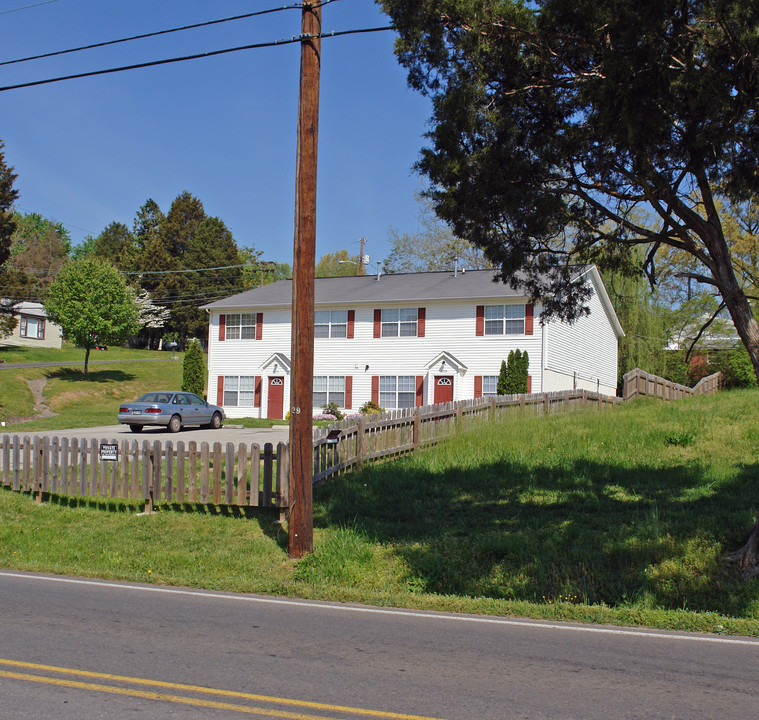 Plummer Townhomes in Knoxville, TN - Building Photo