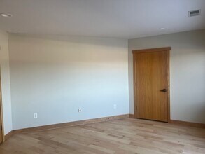 715 Hill St, Unit 302 in Madison, WI - Building Photo - Building Photo