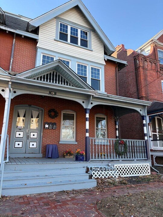 302 Gayley St in Media, PA - Building Photo