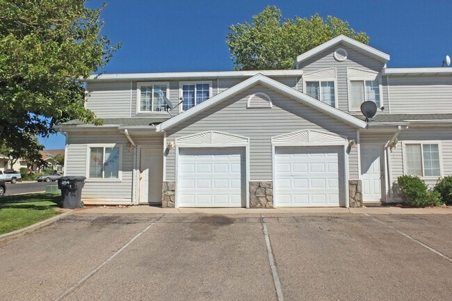 property at 294 E Cobblecreek Dr