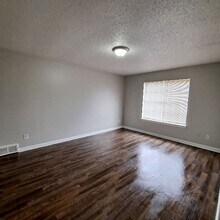 3325 Cristil St in Memphis, TN - Building Photo - Building Photo