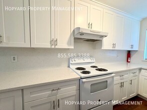 31117 Alvarado-Niles Rd in Union City, CA - Foto de edificio - Building Photo