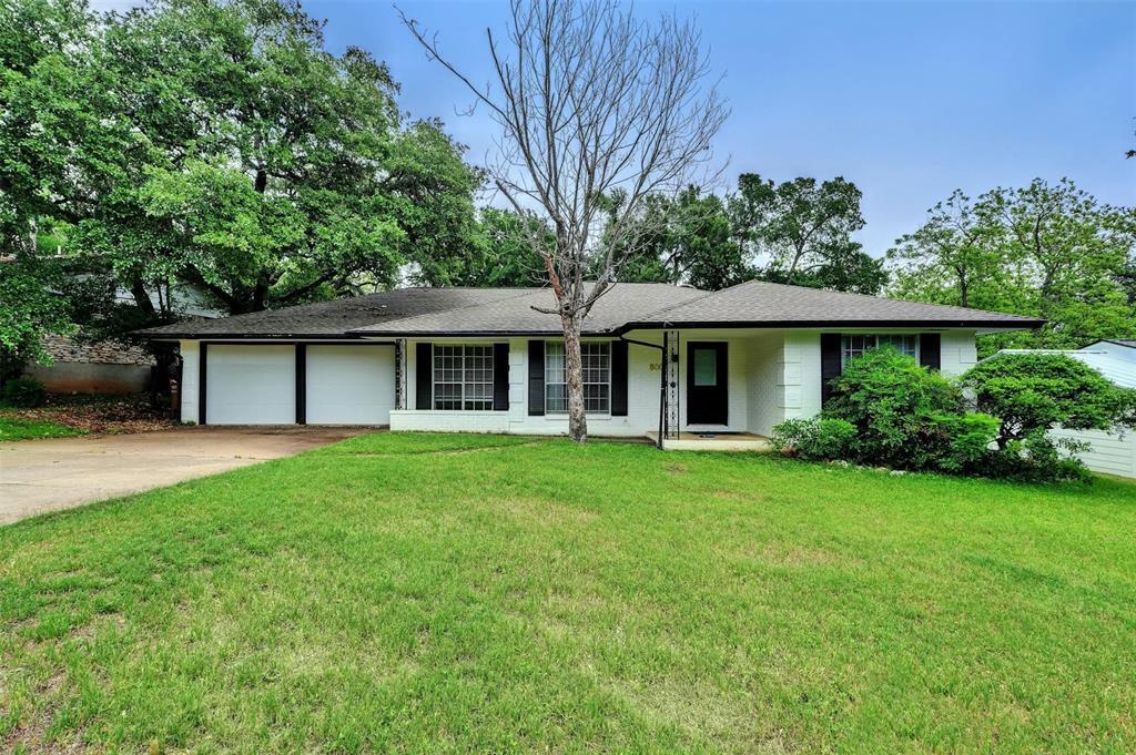 8001 Ceberry Dr in Austin, TX - Building Photo
