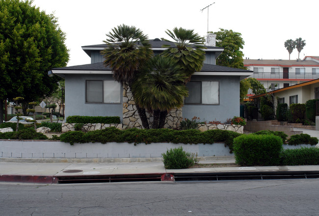 200 E Hyde Park Blvd in Inglewood, CA - Building Photo - Building Photo