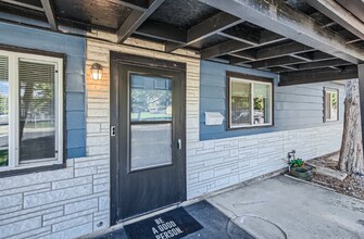 1296 Vaughn St in Aurora, CO - Building Photo - Building Photo