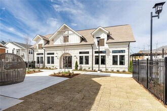 622 Shallowford Rd in Gainesville, GA - Building Photo - Building Photo