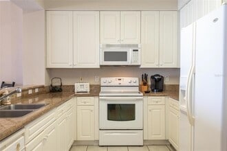 60 Surfview Dr, Unit 804 in Palm Coast, FL - Building Photo - Building Photo