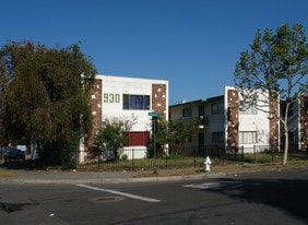 930 S Townsend St in Santa Ana, CA - Building Photo