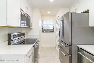 4105 Ocean Beach Blvd in Cocoa Beach, FL - Building Photo - Building Photo