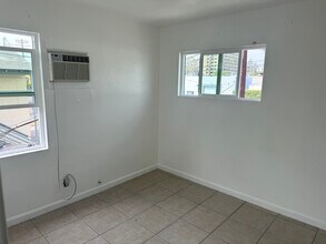 5248 Craner Ave, Unit 2 in North Hollywood, CA - Building Photo - Building Photo