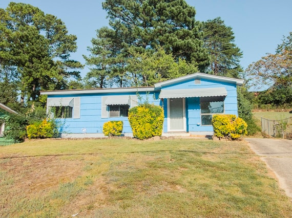 property at 1721 3rd Pl SW