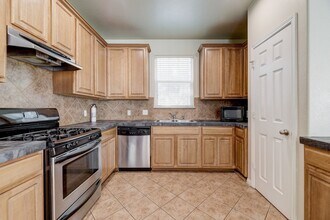 5304 Evans Ave in Austin, TX - Building Photo - Building Photo