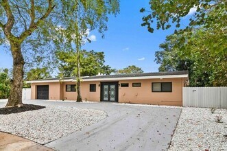 620 Camellia Ct in Plantation, FL - Building Photo - Building Photo