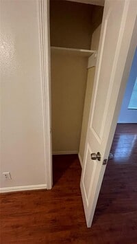 1107 Edwards St photo'