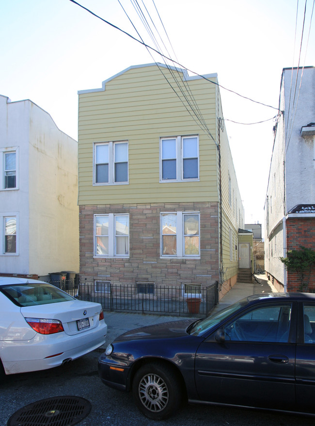 8729 16th Ave in Brooklyn, NY - Building Photo - Building Photo