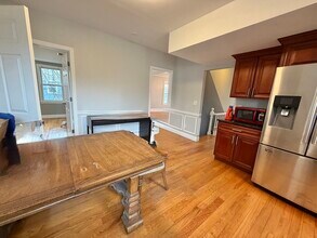 786 Moody St in Waltham, MA - Building Photo - Building Photo