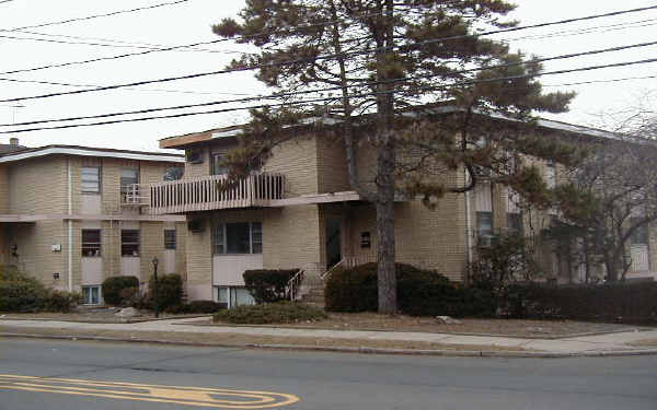 245 Grand Ave in Palisades Park, NJ - Foto de edificio