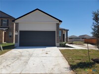 377 Dakota Crk in Canyon Lake, TX - Foto de edificio - Building Photo