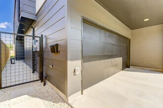 2307 Jackson St in Houston, TX - Building Photo - Building Photo