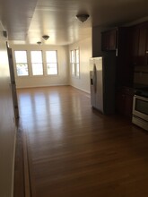 366 Avenue A, Unit 2 in Bayonne, NJ - Building Photo - Building Photo