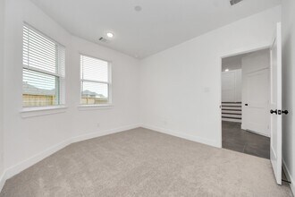 1422 Shaded Rock Dr in Sienna, TX - Building Photo - Building Photo