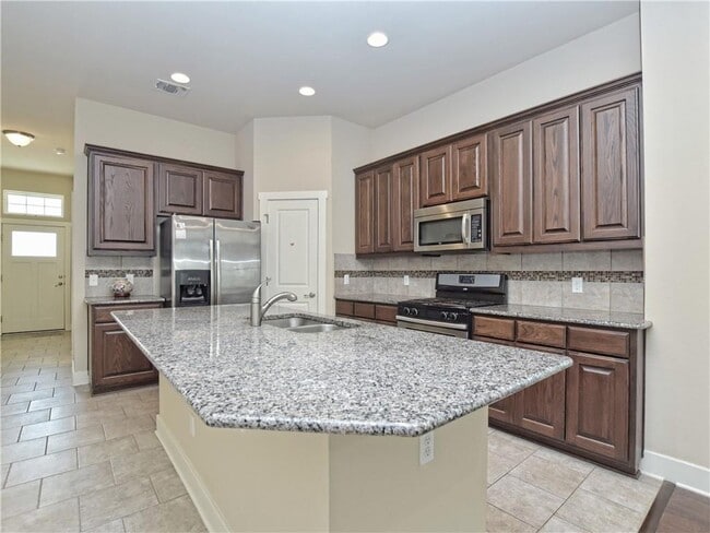 12204 Barras Branch Dr in Austin, TX - Building Photo - Building Photo