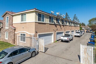 3673 Nye Ave in Riverside, CA - Foto de edificio - Building Photo