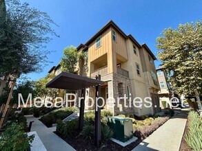 7462 Solstice Pl in Rancho Cucamonga, CA - Building Photo - Building Photo