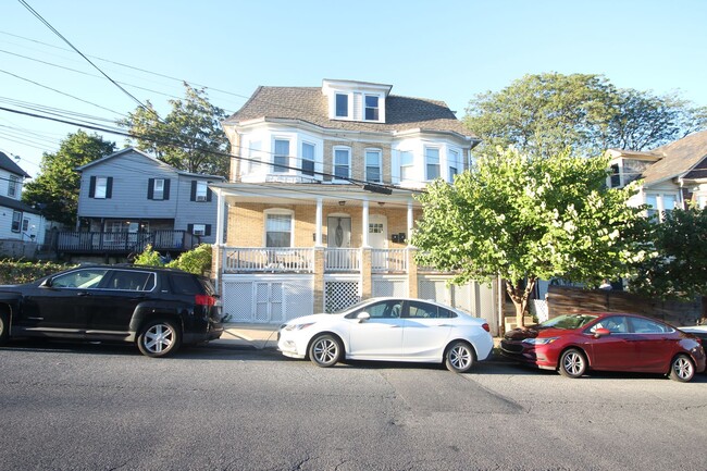 713 Spring Garden St
