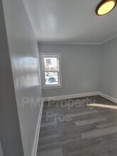 2517 W Hadley St in Milwaukee, WI - Building Photo - Building Photo