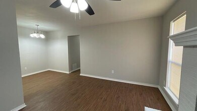 308 W Briar Cir in Crowley, TX - Building Photo - Building Photo