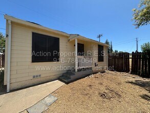 227 Donner Ave in Roseville, CA - Building Photo - Building Photo