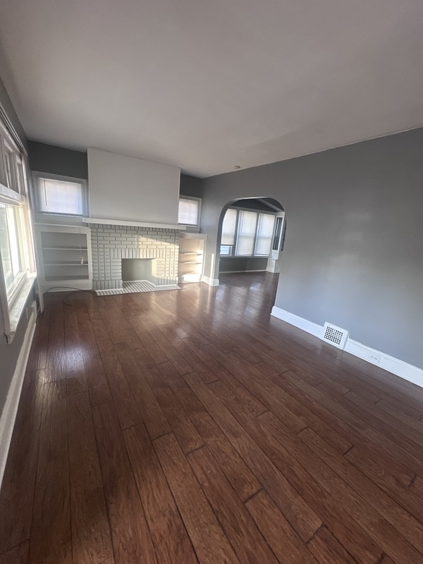 property at 4915 E 109th St