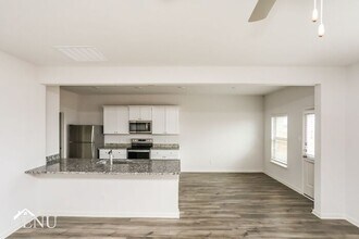 1910 Hialeah Dr in Seagoville, TX - Building Photo - Building Photo