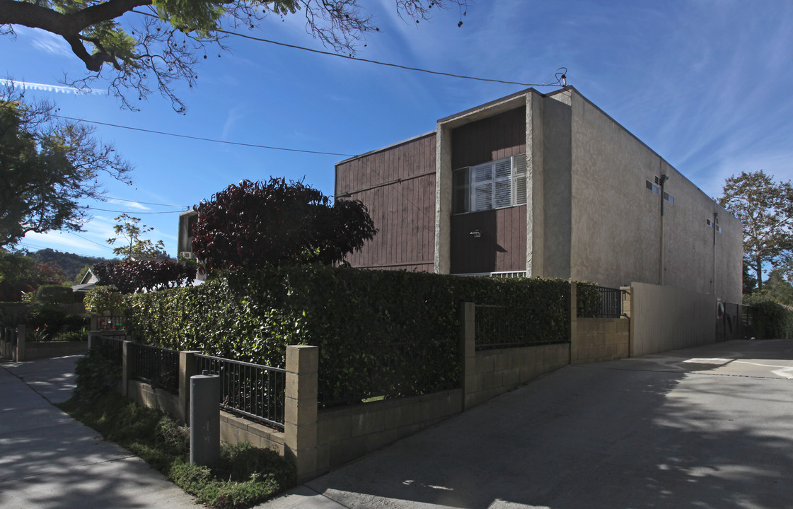 6033-6035 Monterey Rd in Los Angeles, CA - Building Photo