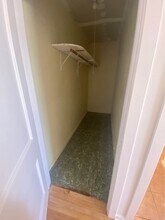 27 Van Wagoner Ave in Clifton, NJ - Building Photo - Building Photo