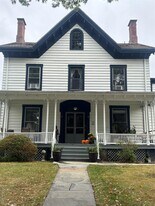 113 Academy St in Poughkeepsie, NY - Building Photo