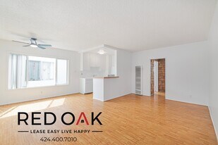 4037 McLaughlin Ave, Unit 14 in Los Angeles, CA - Building Photo