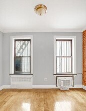 345 W 53rd St, Unit 2B in New York, NY - Building Photo - Building Photo