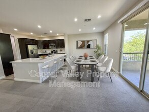 2425 W Bronco Butte Trl in Phoenix, AZ - Building Photo - Building Photo