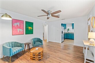 1906 E Idlewild Ave in Tampa, FL - Building Photo - Building Photo