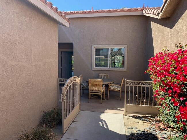 82329 Odlum Dr in Indio, CA - Foto de edificio - Building Photo