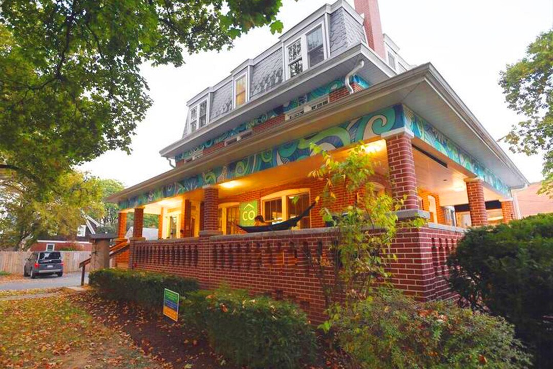 the co.space in State College, PA - Foto de edificio