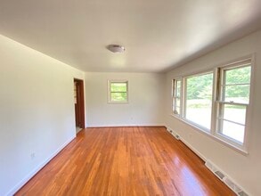 3646 Cedar Grove Rd in South Hill, VA - Building Photo - Building Photo