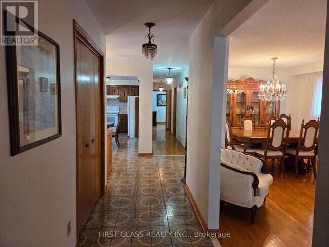 1622 Anworld Ct in Mississauga, ON - Building Photo - Building Photo