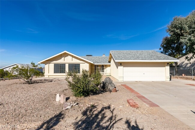 1670 Rocking Horse Dr in Henderson, NV - Building Photo - Building Photo