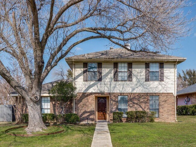 property at 2623 Summertree Dr