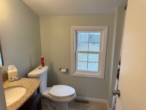 9802 Thacker Ln in Richmond, VA - Building Photo - Building Photo