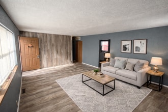 4333 School St in Rockford, IL - Building Photo - Building Photo