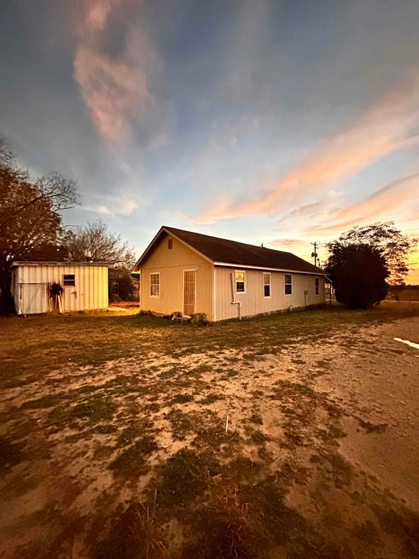 1306 Lincoln St in Zapata, TX - Building Photo - Building Photo
